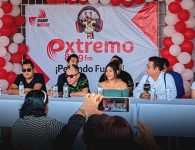 Rayito Colombiano convive con sus fans en Cintalapa