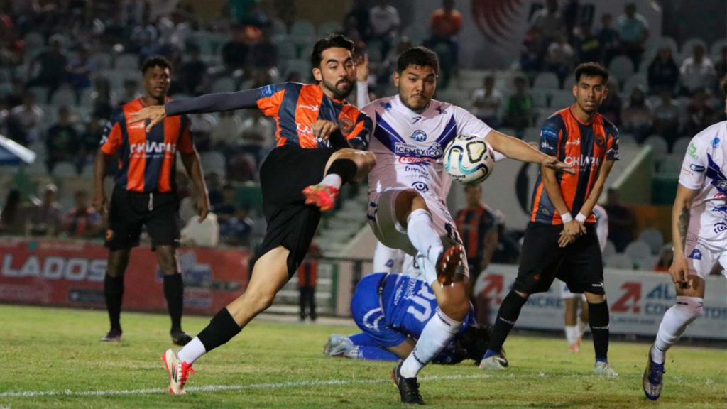 Jaguares FC cae en casa: una noche amarga en el Reyna
