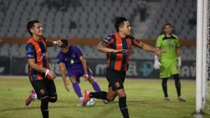Jaguares FC sometió al líder, pero dejó escapar un par de puntos