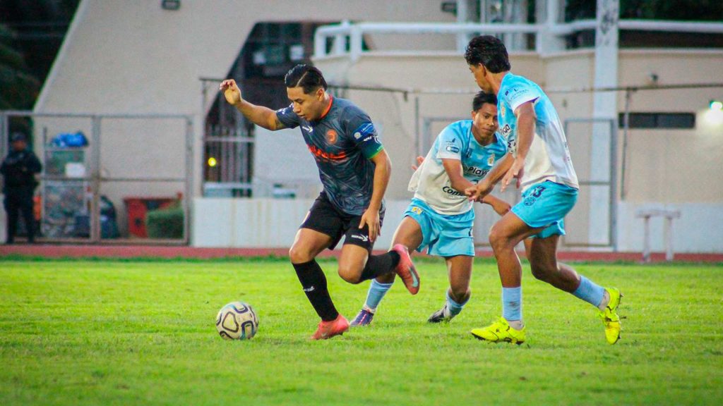 Jaguares FC ruge contra la adversidad y rescata un empate heroico en Playa del Carmen