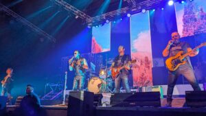 ¡UNA NOCHE INOLVIDABLE! Elefante hace cantar a todo el Polyforum Chiapas