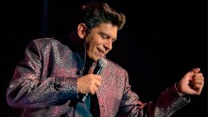 Elías Medina en Tuxtla: Una noche de letras, copas y sentimientos