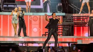 Energía pura y entrega total: La noche en que Chayanne conquistó el majestuoso Foro Chiapas