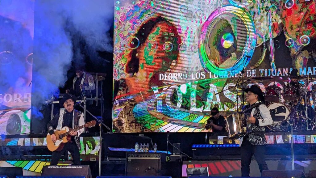 ¡TREMENDO BAILE! Los Tucanes de Tijuana descontrolaron el Foro Chiapas